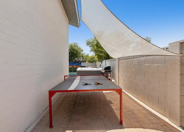 Desert Pearl Hot Tub For 8 Pool By Games Holiday home Scottsdale