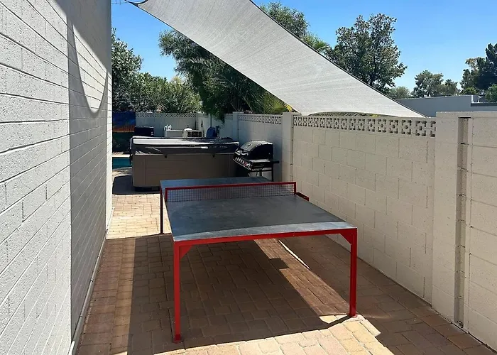 Desert Pearl Hot Tub For 8 Pool By Games Holiday home Scottsdale